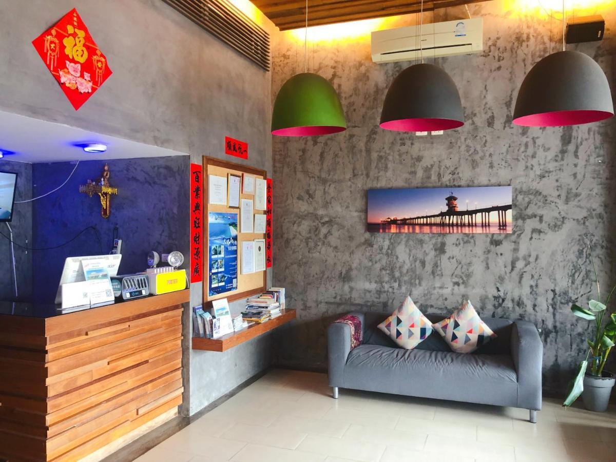 Small Shells Patong Phuket Exterior foto